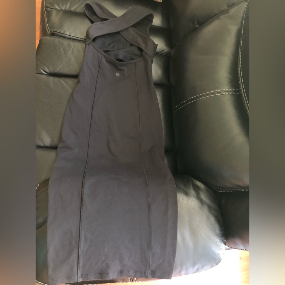 Lululemon Picnic Play Dress Black Second Release with Logo on back Size 2 EUC - Picture 4 of 10